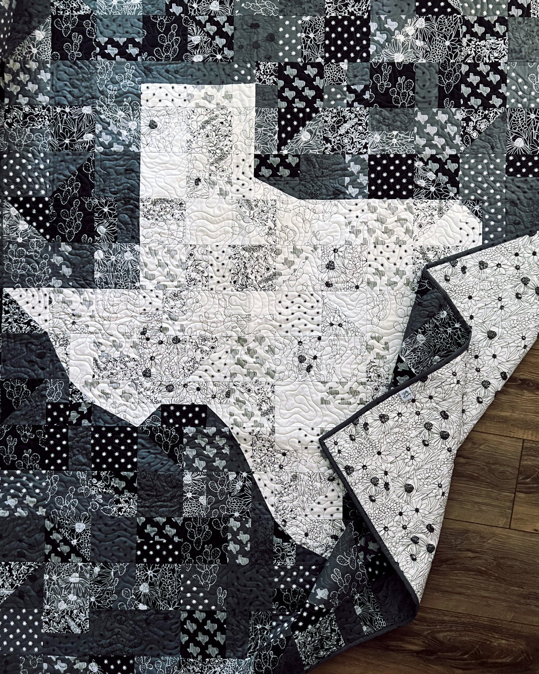 Howdy Texas Quilt by Kelly Renay with Malachite Pantograph